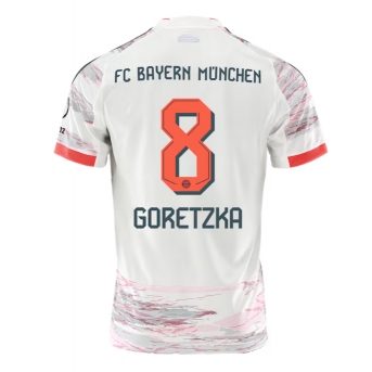 Bayern Munich Leon Goretzka #8 Maglia Gara Trasferta Repliche 2025-26 Maniche Corte
